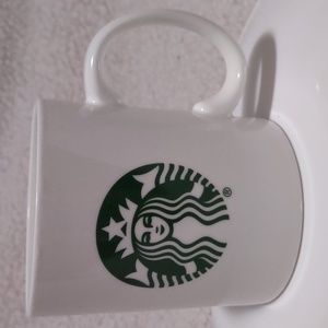 2014 Starbucks Coffee Mug 14 Fluid Ounce